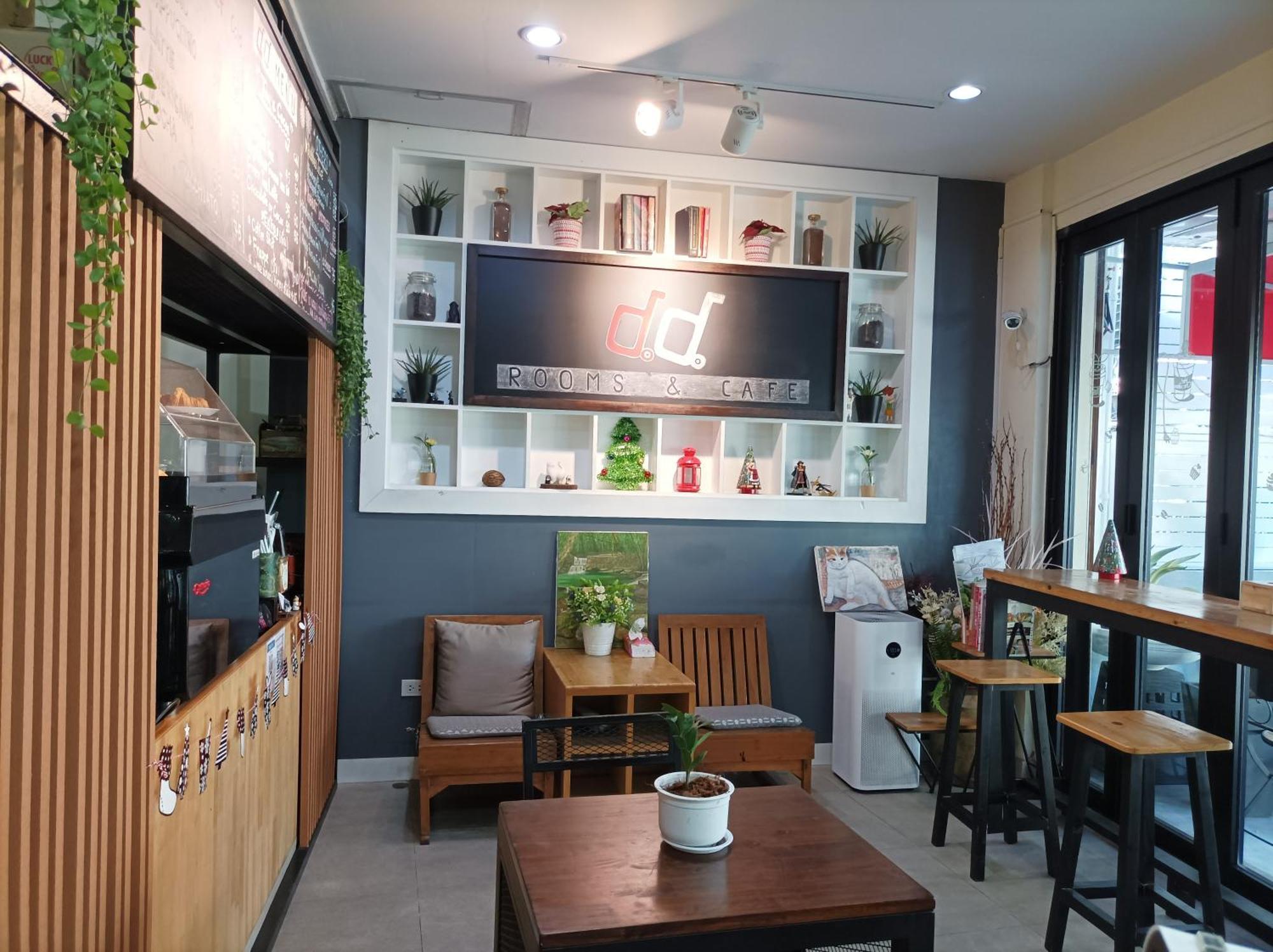 Double D Rooms & Cafe Bangkok Exterior foto